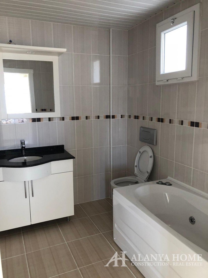 Фото покупка продажа недорогая двухкомнатная квартира 1+1 c большой ванной душевой комнаты туалета А